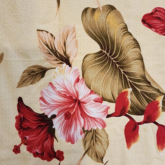 Tropical Floral Tablecloth - Picture 4 of 9
